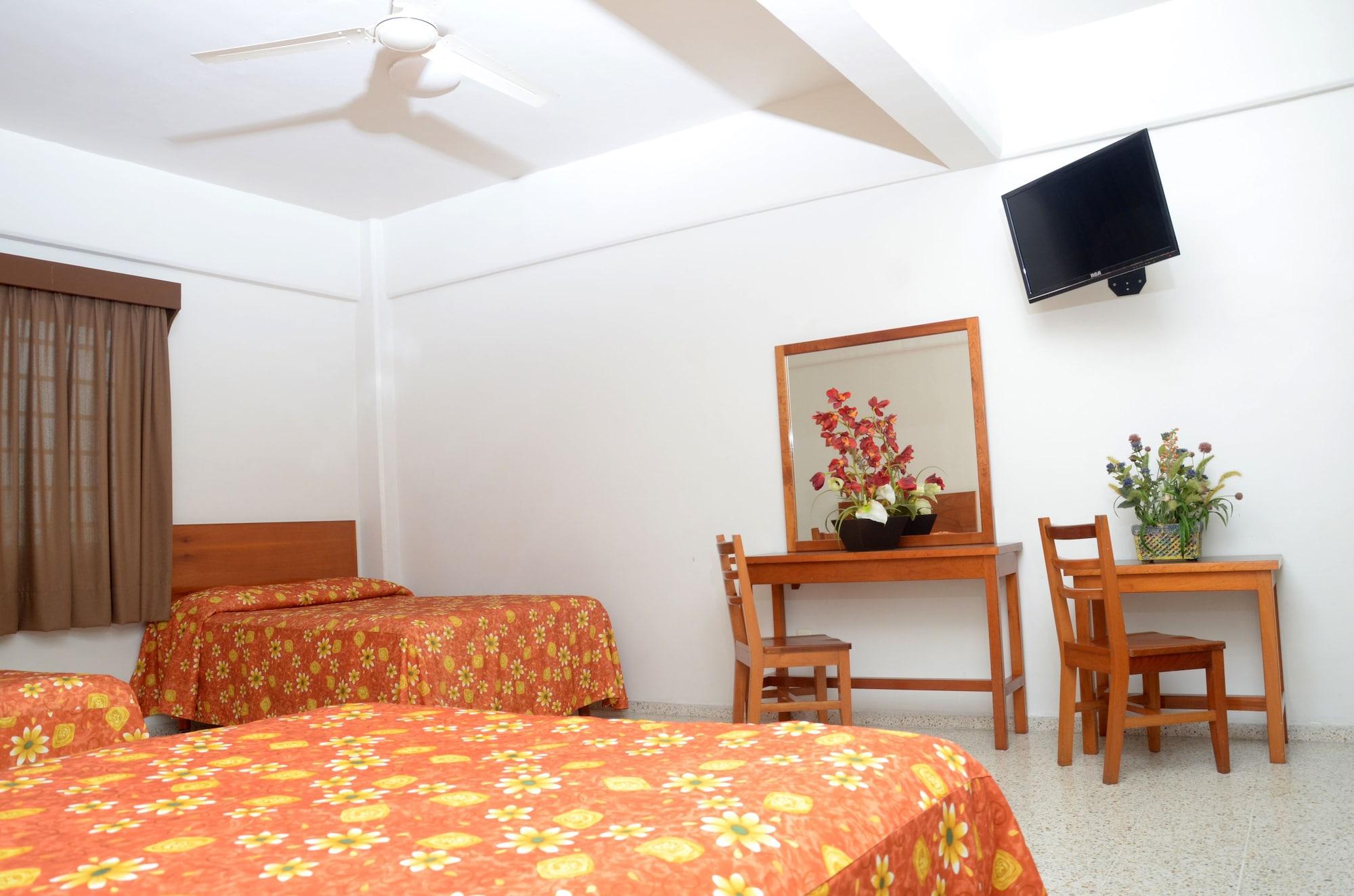 Hotel Delfines - A 2 Calles Del Acuario Veracruz Exterior foto