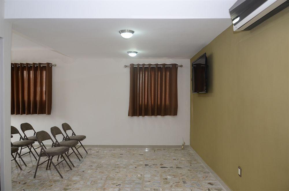 Hotel Delfines - A 2 Calles Del Acuario Veracruz Exterior foto